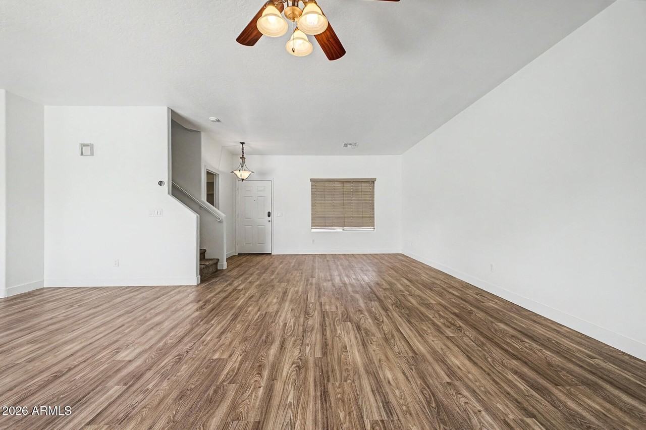 12213 W Pershing Ave - Photo 4 of 33