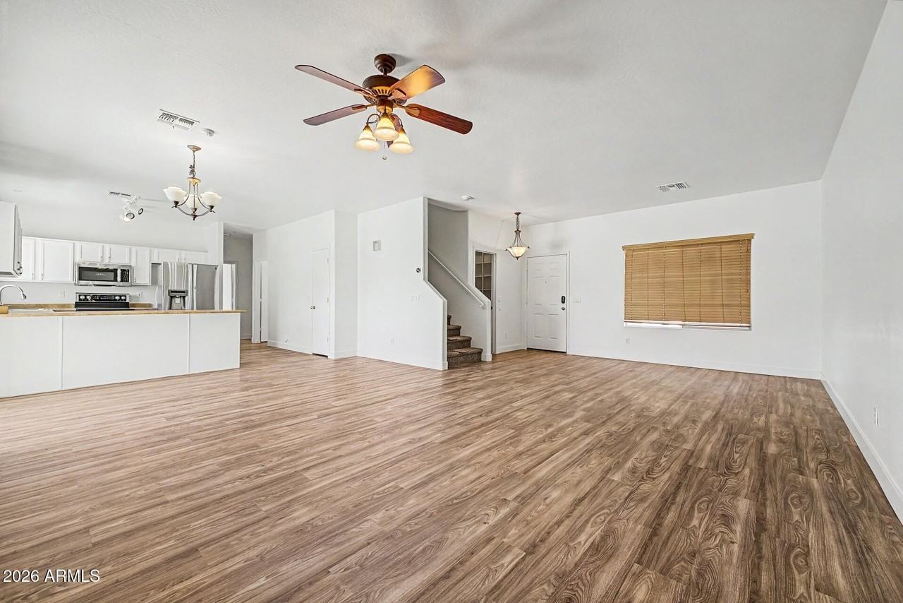 12213 W Pershing Ave - Photo 5 of 33