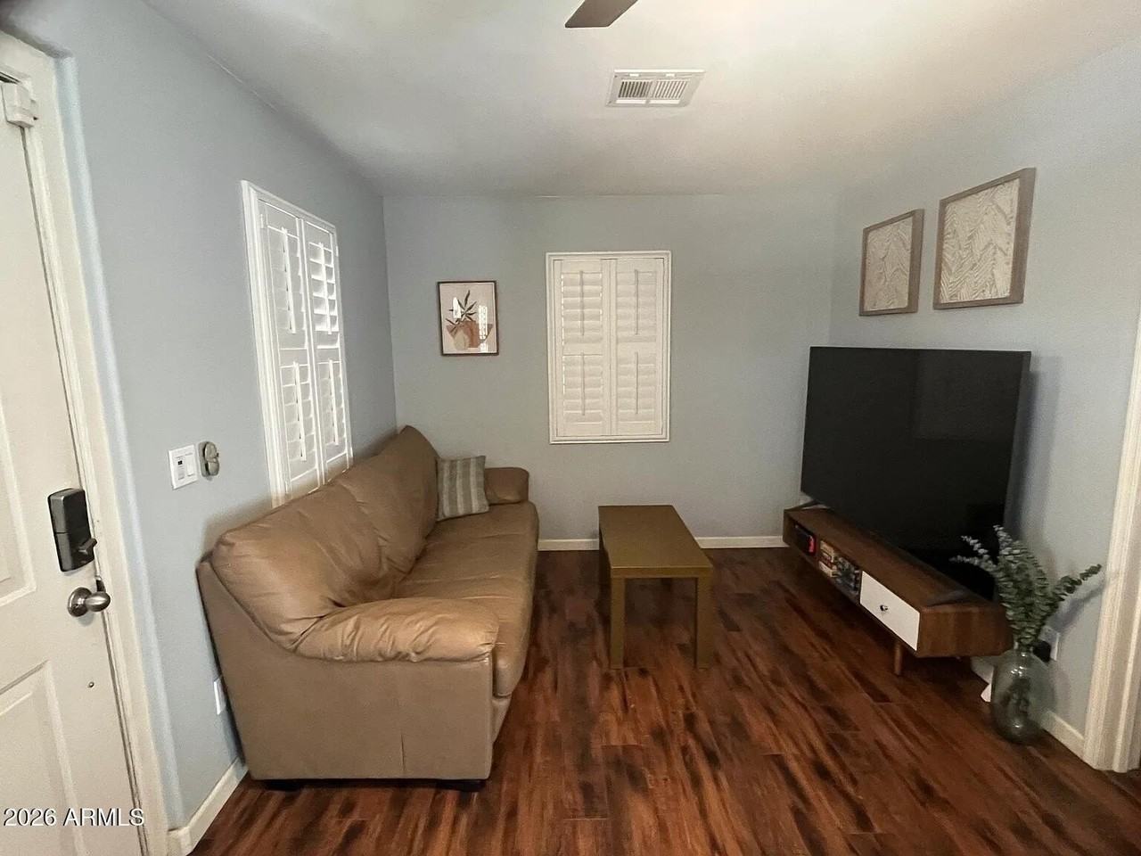 1010 E Sheridan St - Photo 6 of 18