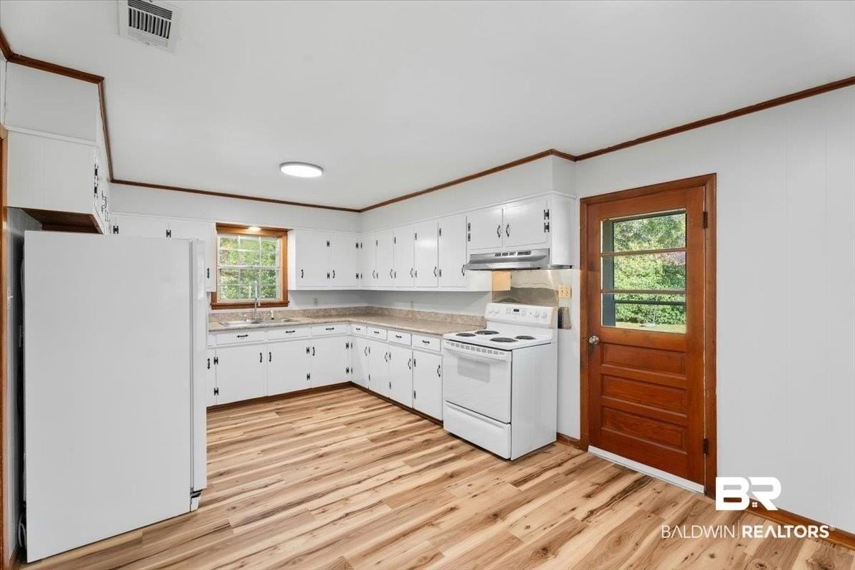 101 Stover Dr - Photo 5 of 20