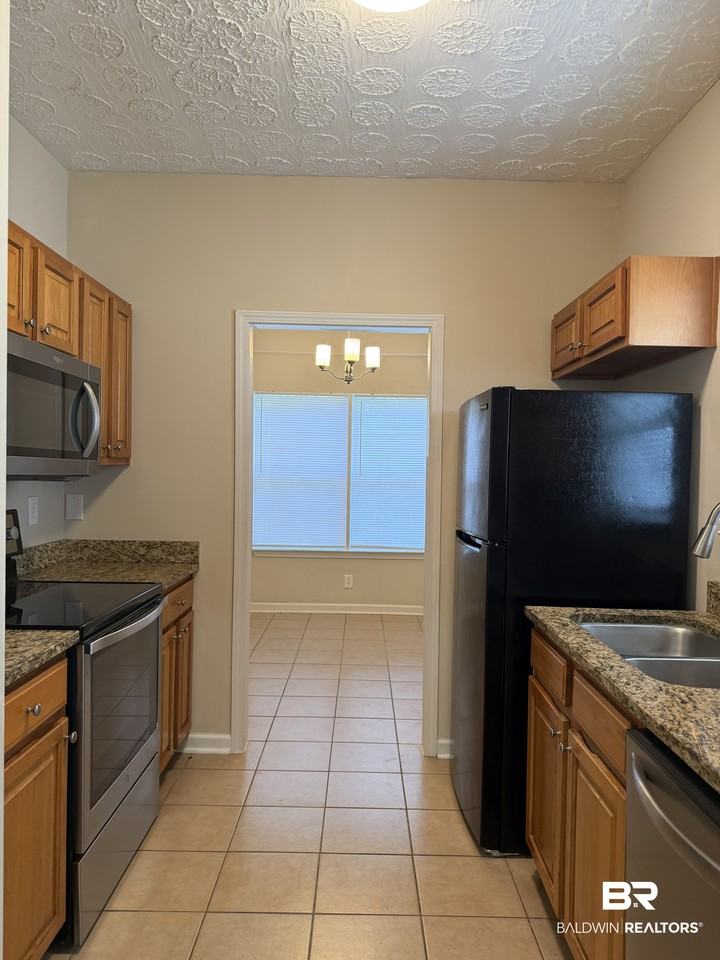 1153 Sloane Cv - Photo 6 of 15