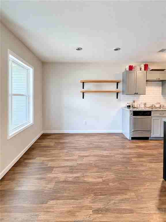 1207 Airline Dr - Photo 3 of 18