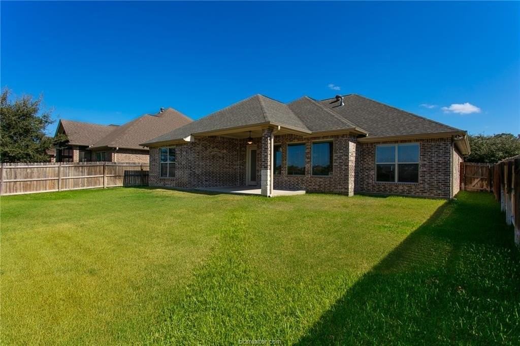 15640 Long Creek Ln - Photo 4 of 32