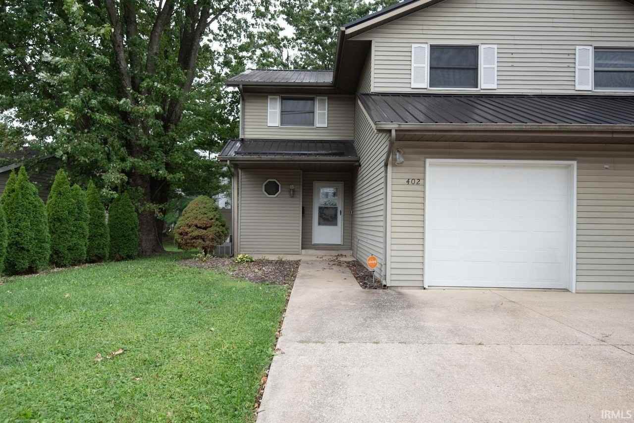 402 S Village Ct - Photo 2 of 27