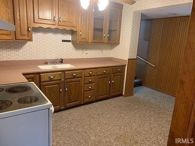 1100 S Henderson St - Photo 2 of 13