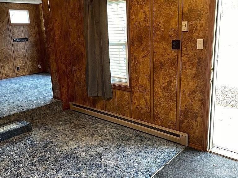 1100 S Henderson St - Photo 5 of 13