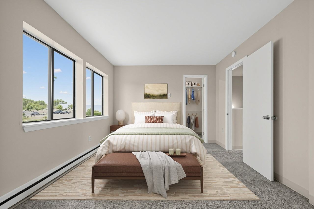 Vandenburgh Place Apartments, an Eagle Rock Community - Photo 6 of 12