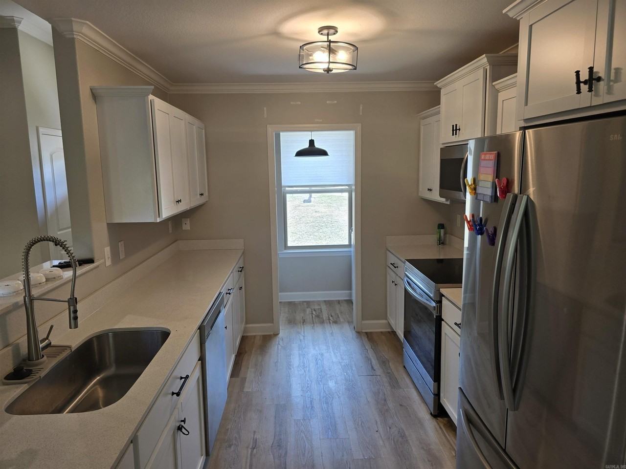 151 Windcrest Cir - Photo 2 of 10