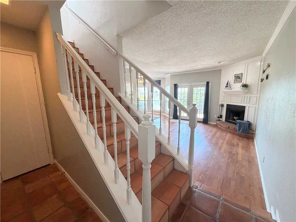 1001 Bayview Blvd #M - Photo 3 of 39