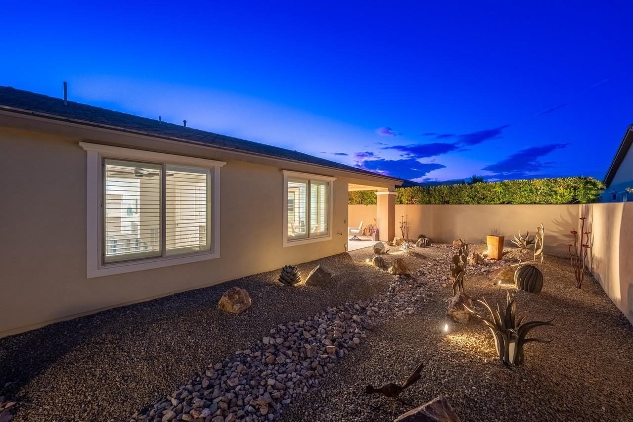 51270 N Two Palms Way - Photo 4 of 44