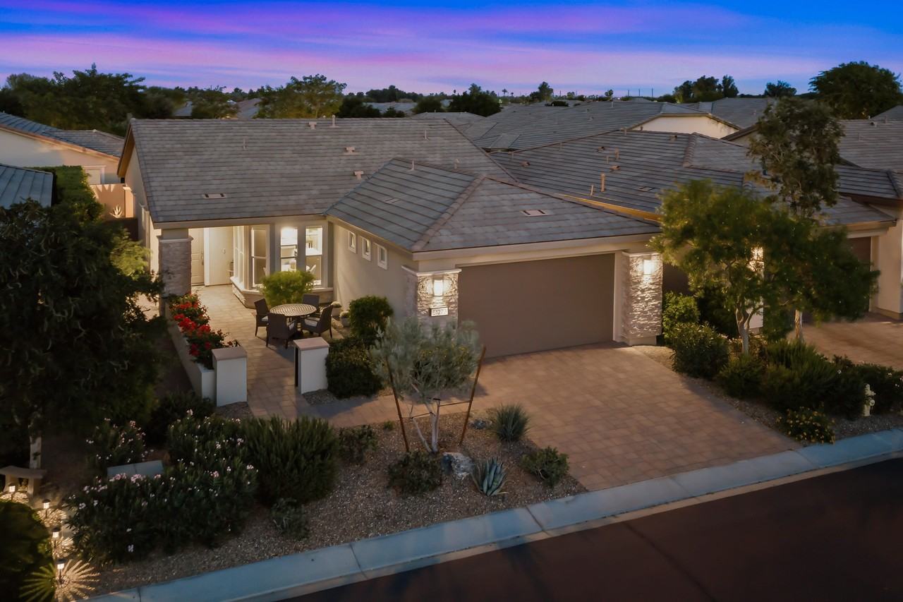 51270 N Two Palms Way - Photo 5 of 44
