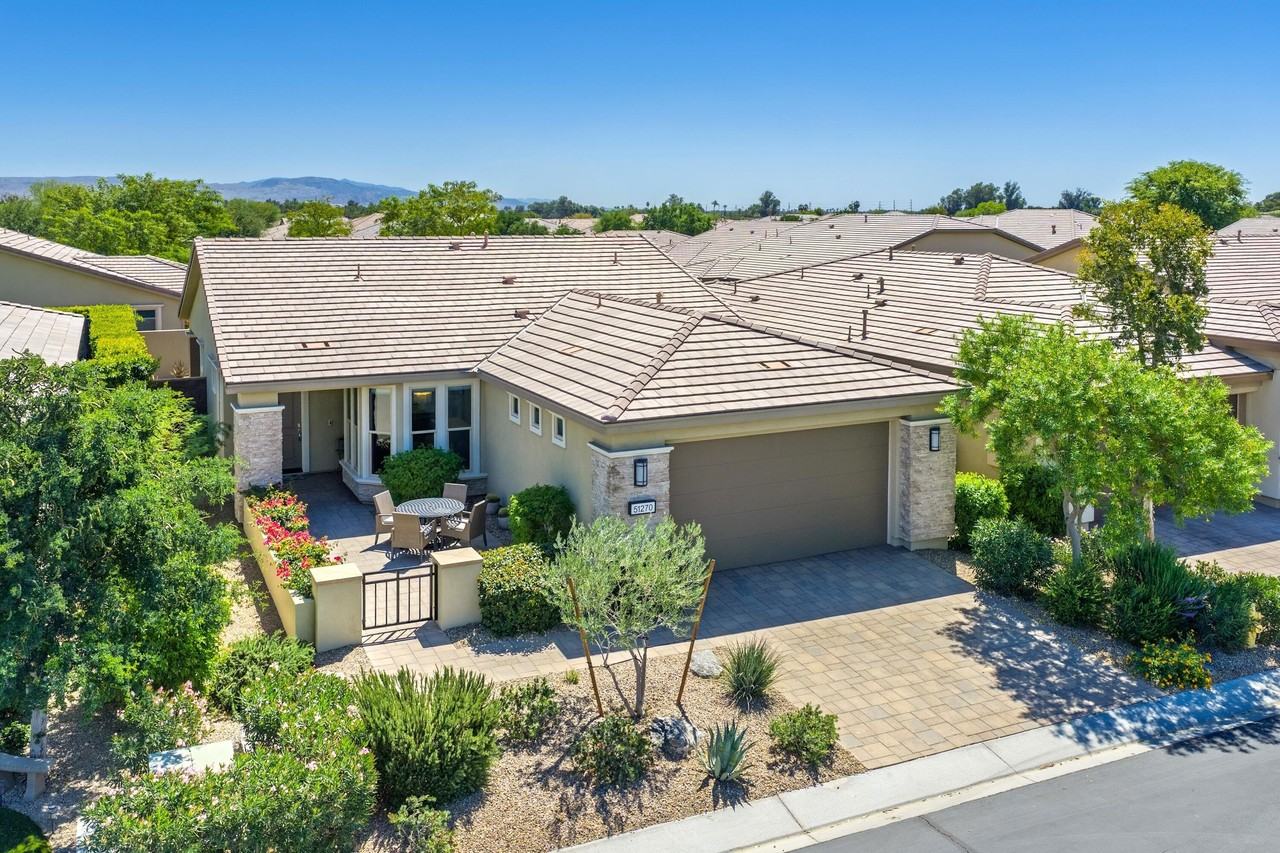51270 N Two Palms Way - Photo 6 of 44