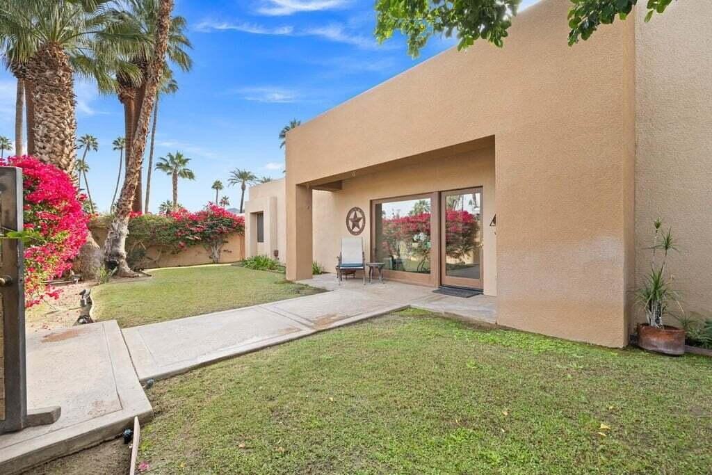 74681 Peppertree Dr - Photo 3 of 50