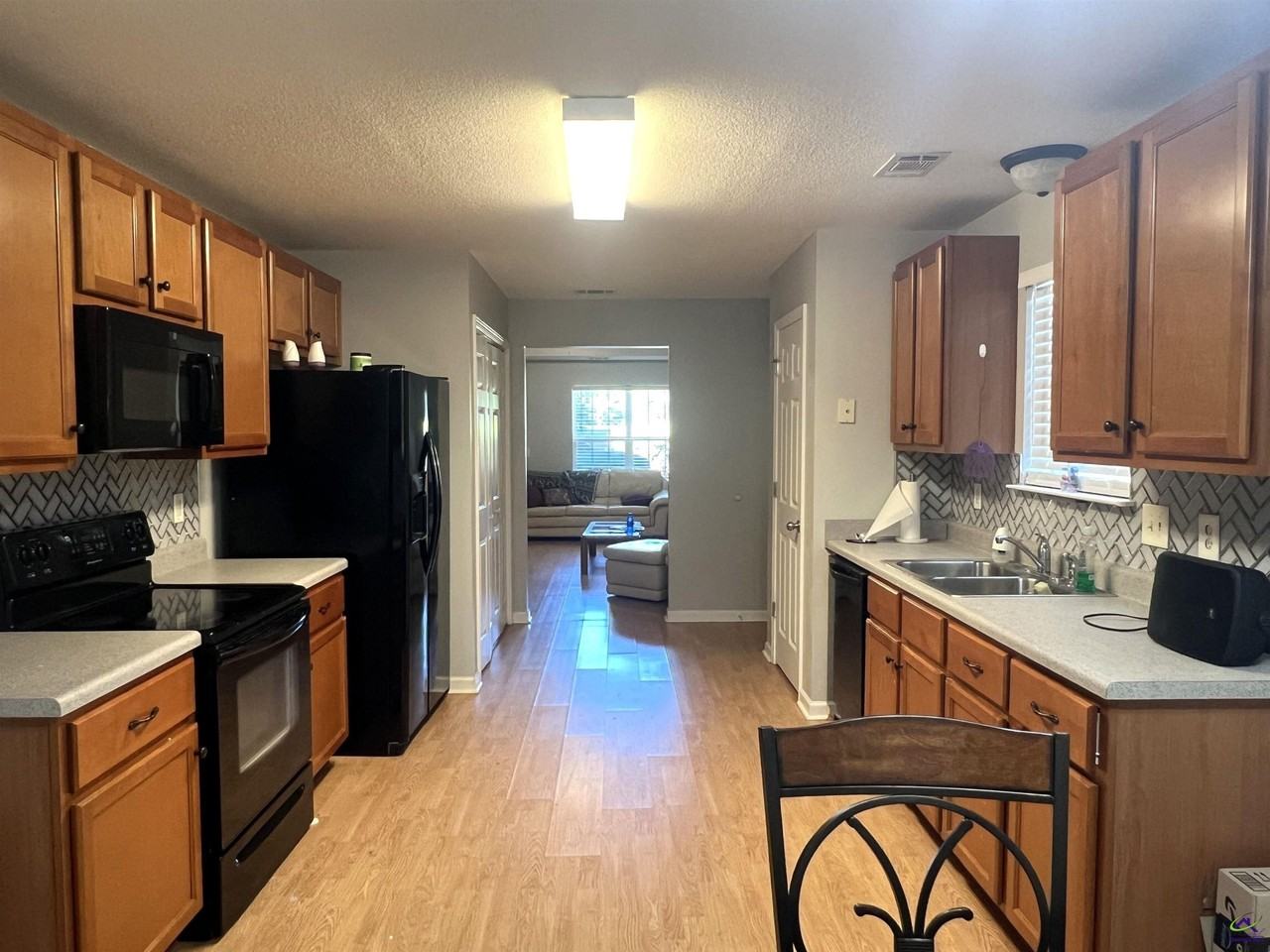 108 Brandi St - Photo 5 of 26