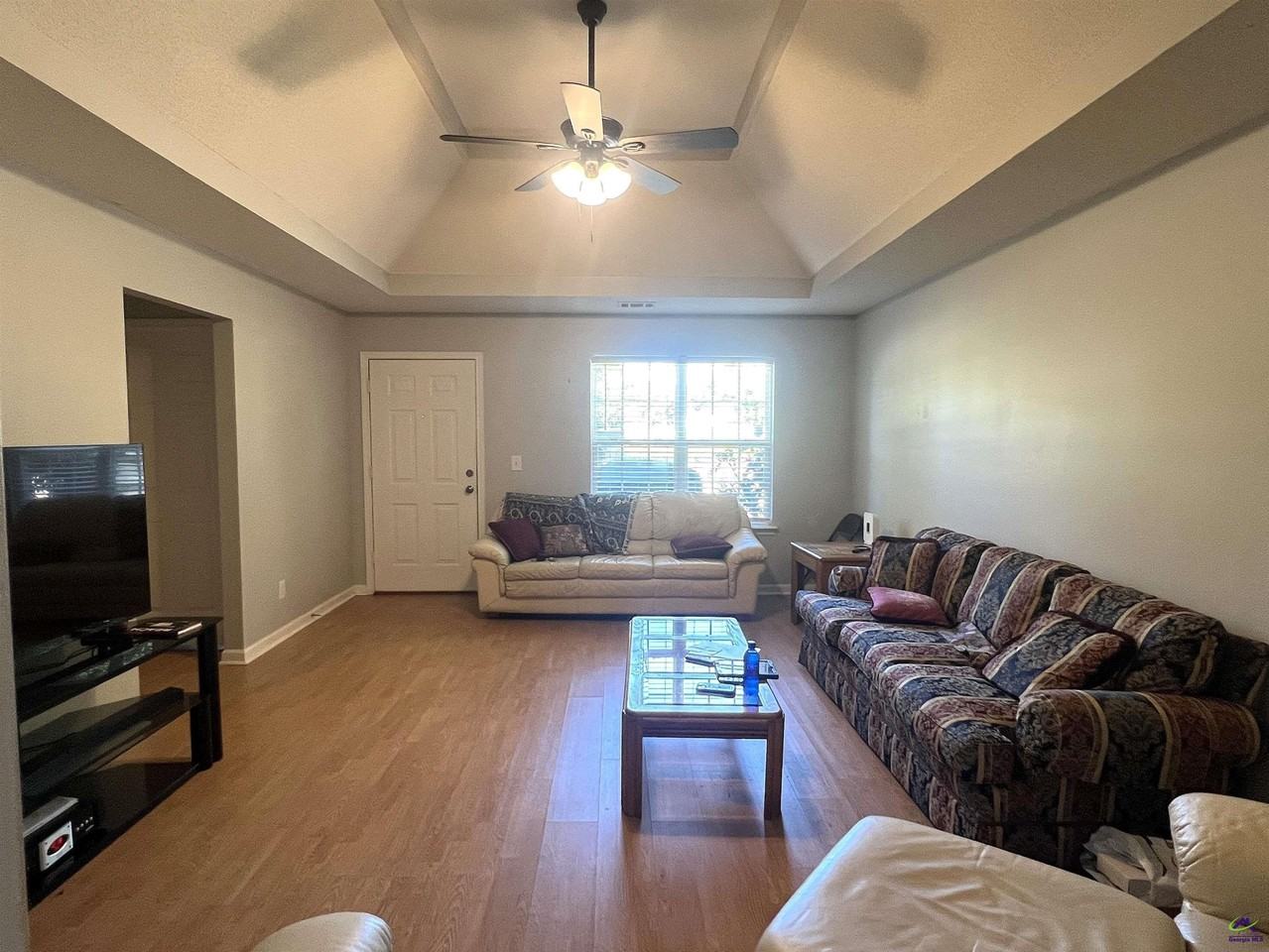 108 Brandi St - Photo 6 of 26