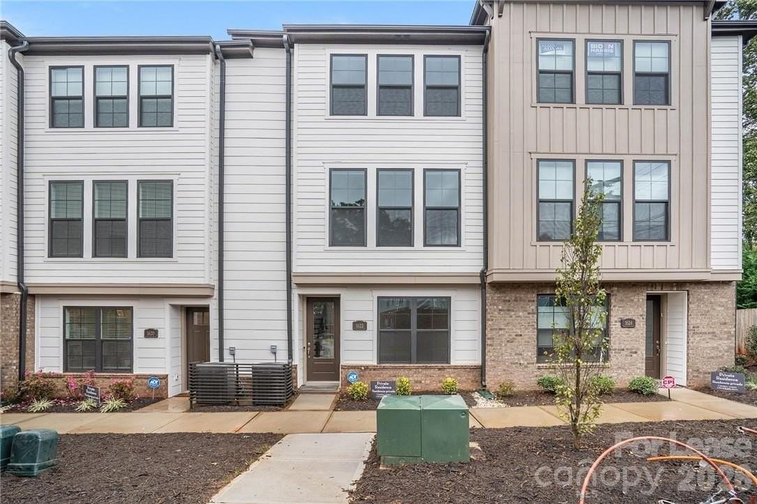 1622 Nandina Corners Aly - Photo 2 of 26