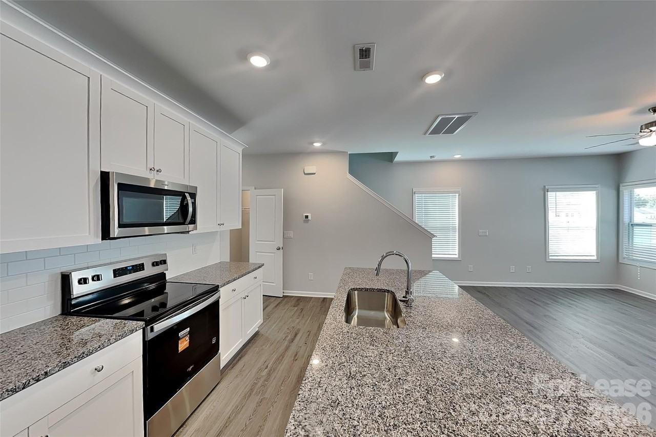 6013 Dutton Dr - Photo 5 of 17