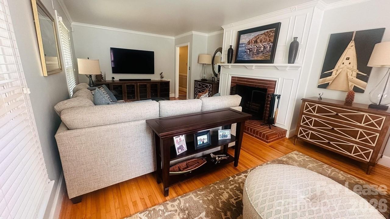 5320 Seacroft Rd - Photo 6 of 17