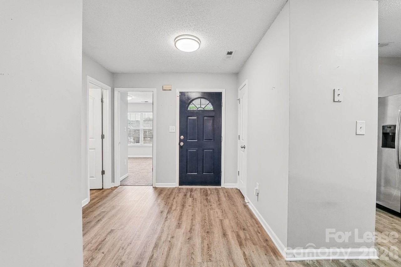 145 English Hills Dr - Photo 2 of 22