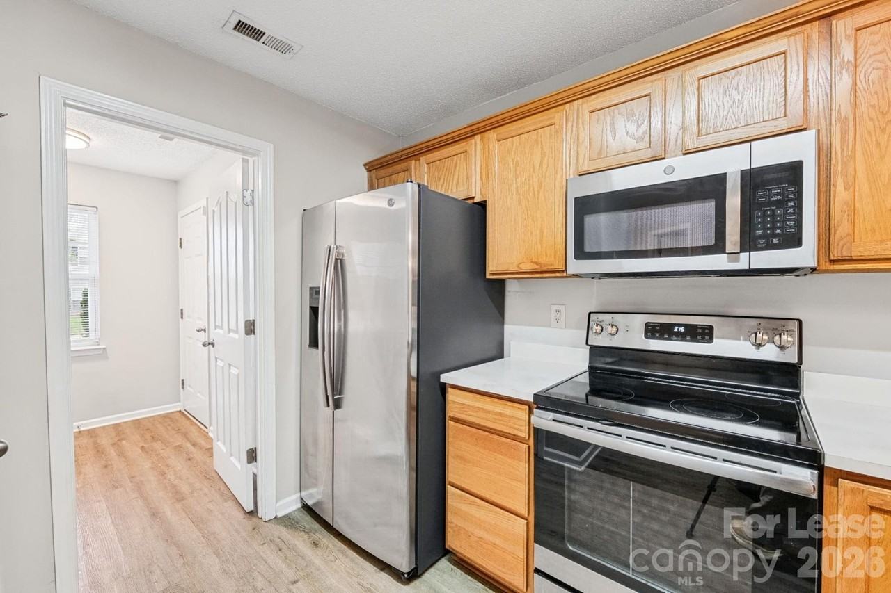 145 English Hills Dr - Photo 4 of 22
