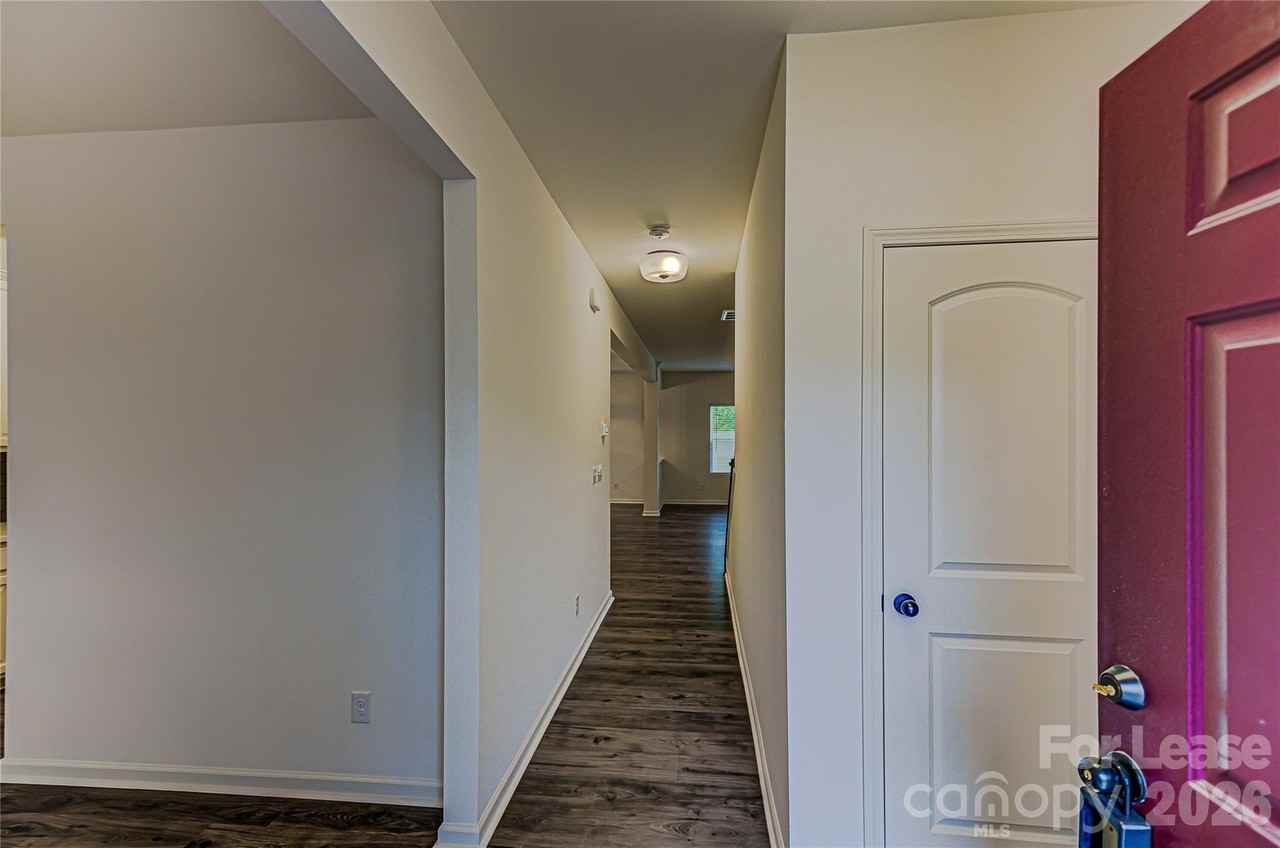 4020 Beacon Ave - Photo 2 of 34