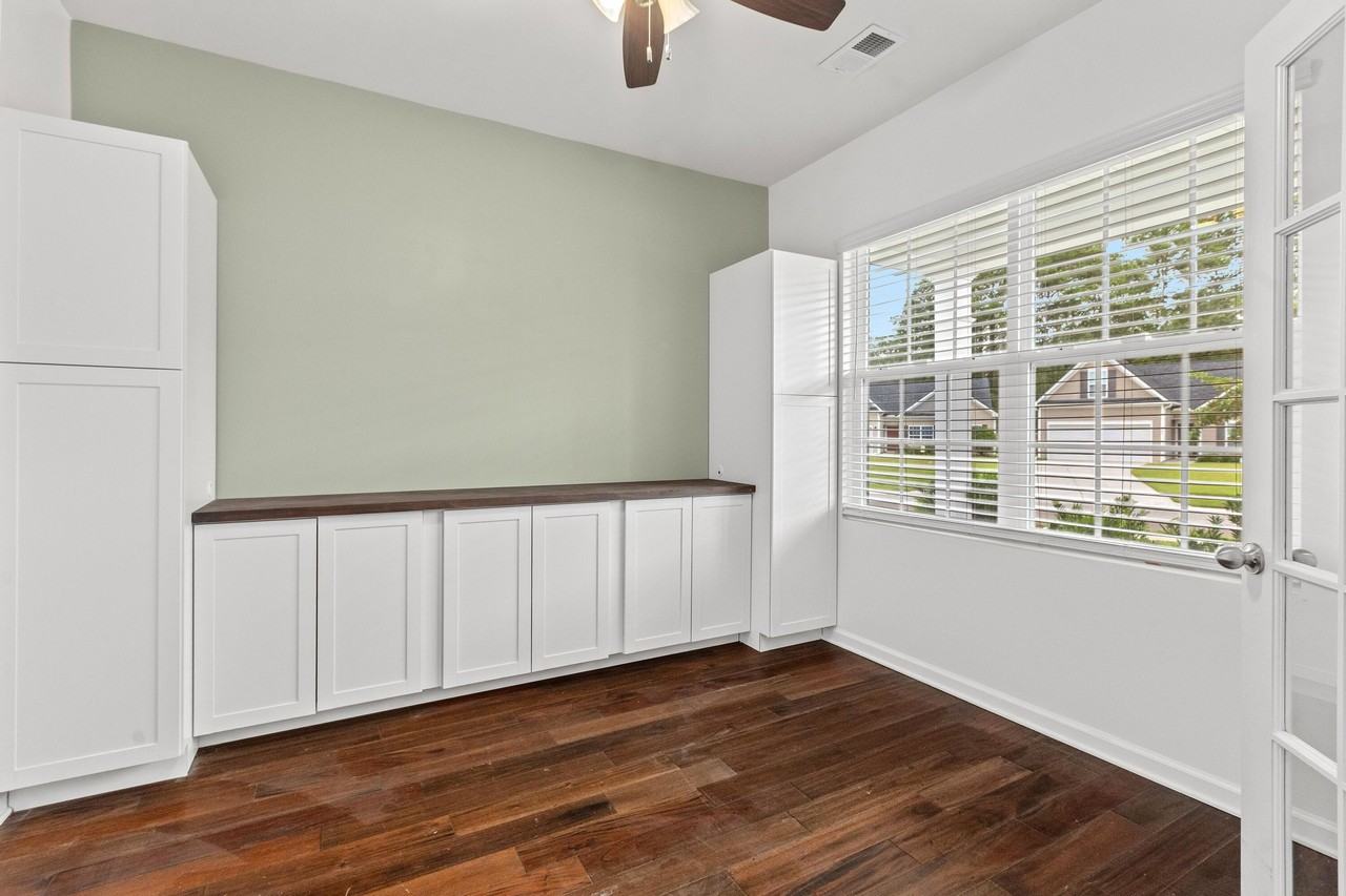 144 Weeping Cypress Dr - Photo 2 of 50