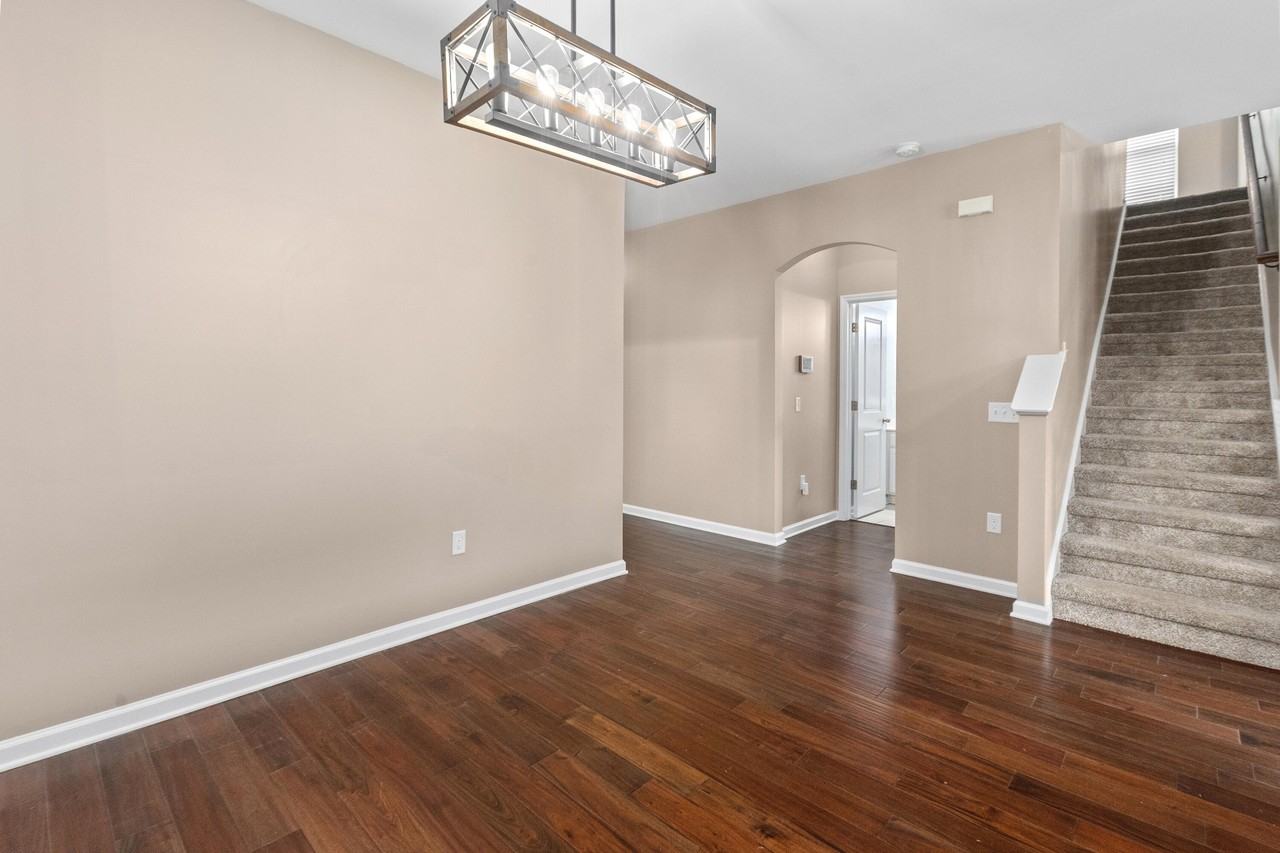 144 Weeping Cypress Dr - Photo 5 of 50