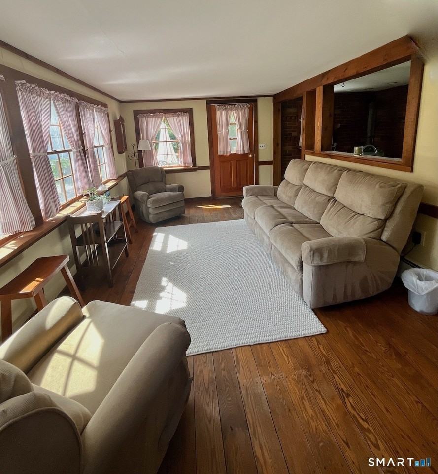 21 Wells Hill Rd - Photo 4 of 17