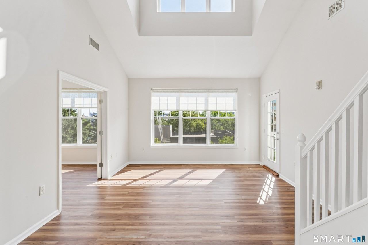 35 W Broad St #417 - Photo 5 of 29