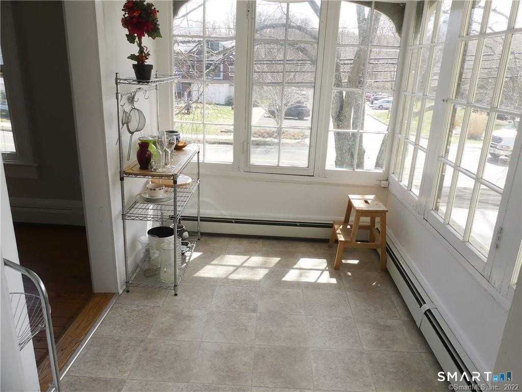 73 Main St #5 - Photo 5 of 18