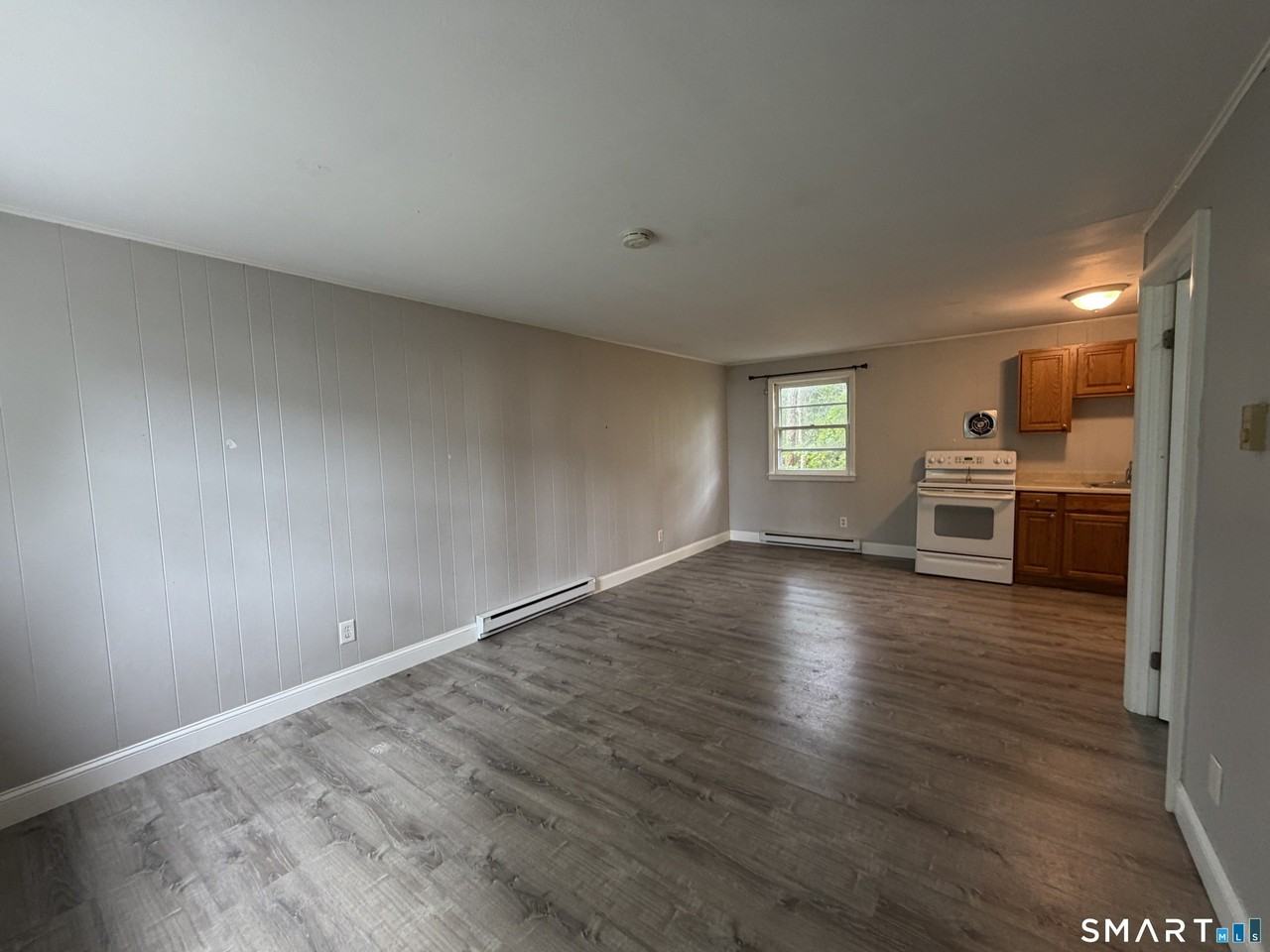 54 Monroe St - Photo 2 of 9