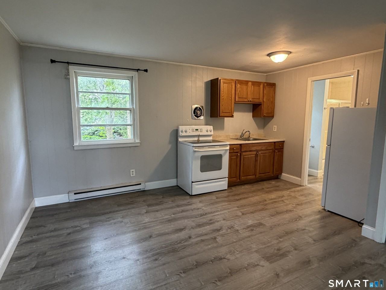 54 Monroe St - Photo 3 of 9