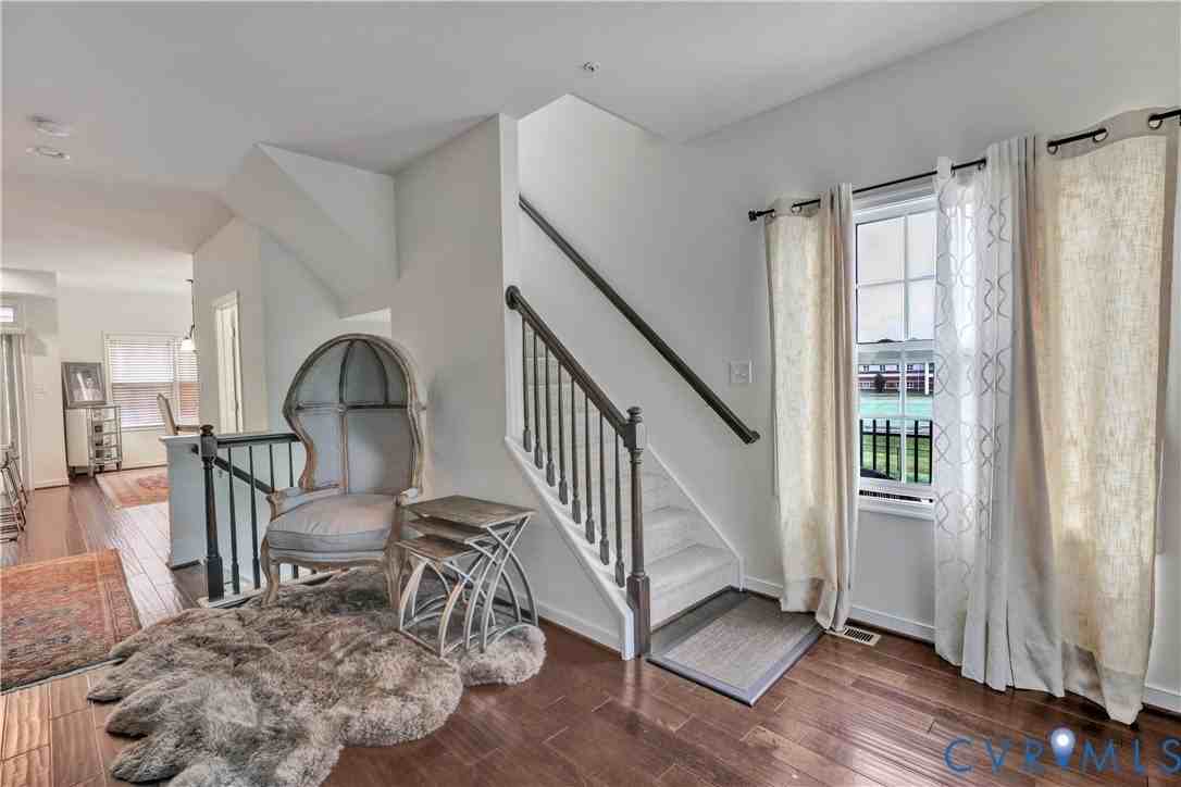 3900 Liesfeld Pl - Photo 4 of 30