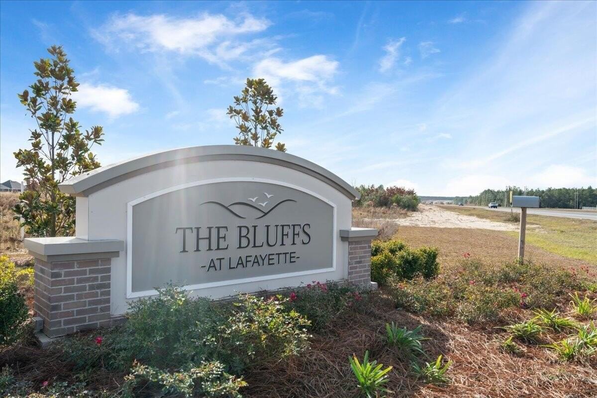 18 Hydrangea Blvd - Photo 2 of 17