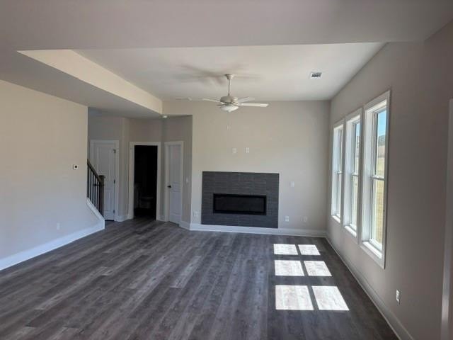 4255 Trinity Oaks Trl - Photo 4 of 22