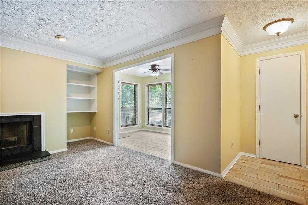 1014 Dunbar Dr #1014 - Photo 4 of 17