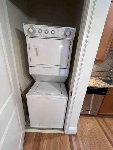 11 Perimeter Ctr E #1103 - Photo 6 of 10