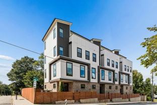 105 Walnut St Sw - Photo 1 of 1
