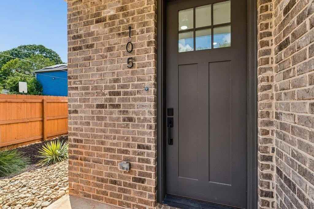 105 Walnut St Sw - Photo 2 of 38