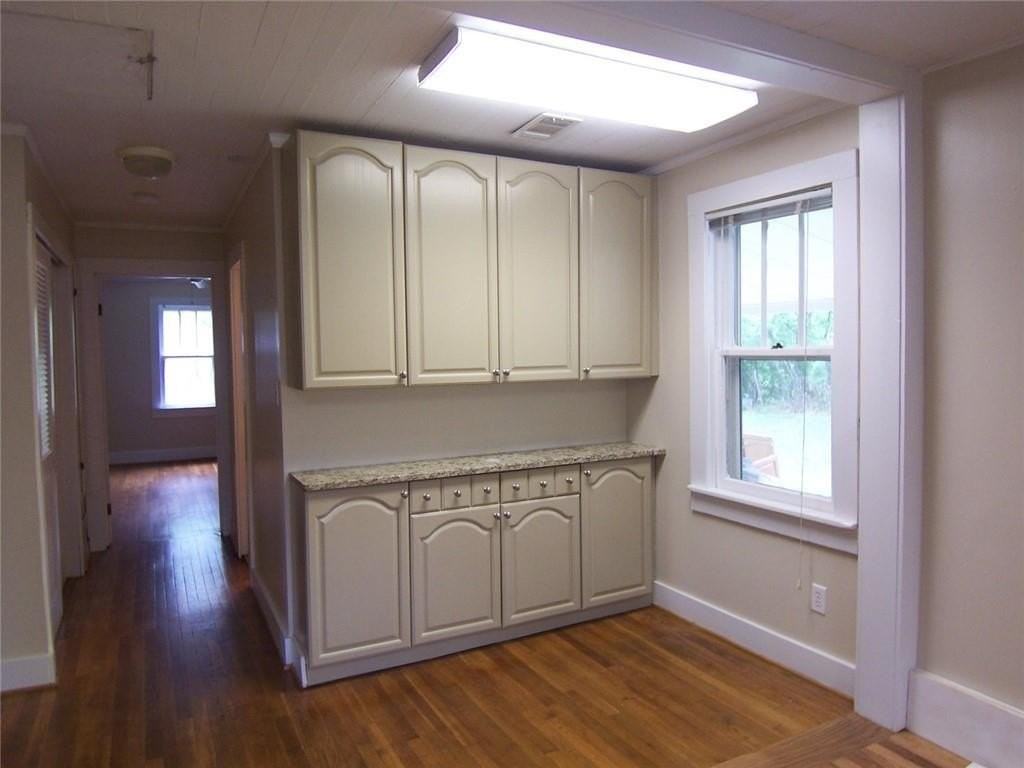 115 King St - Photo 5 of 16