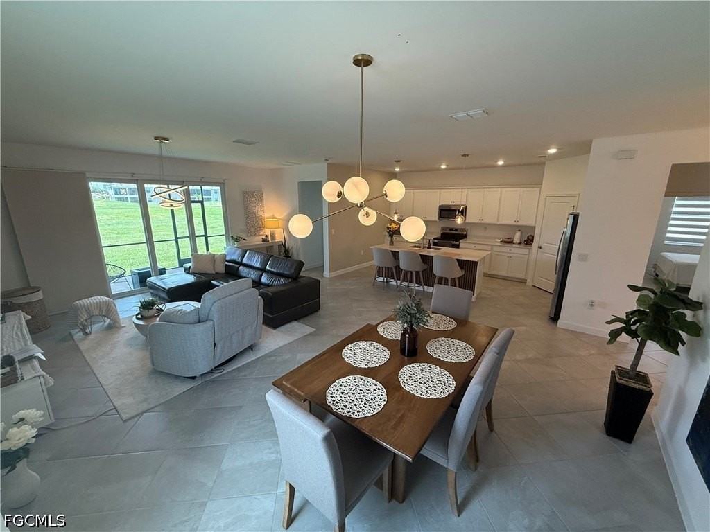 20555 Copperhead Dr - Photo 4 of 28