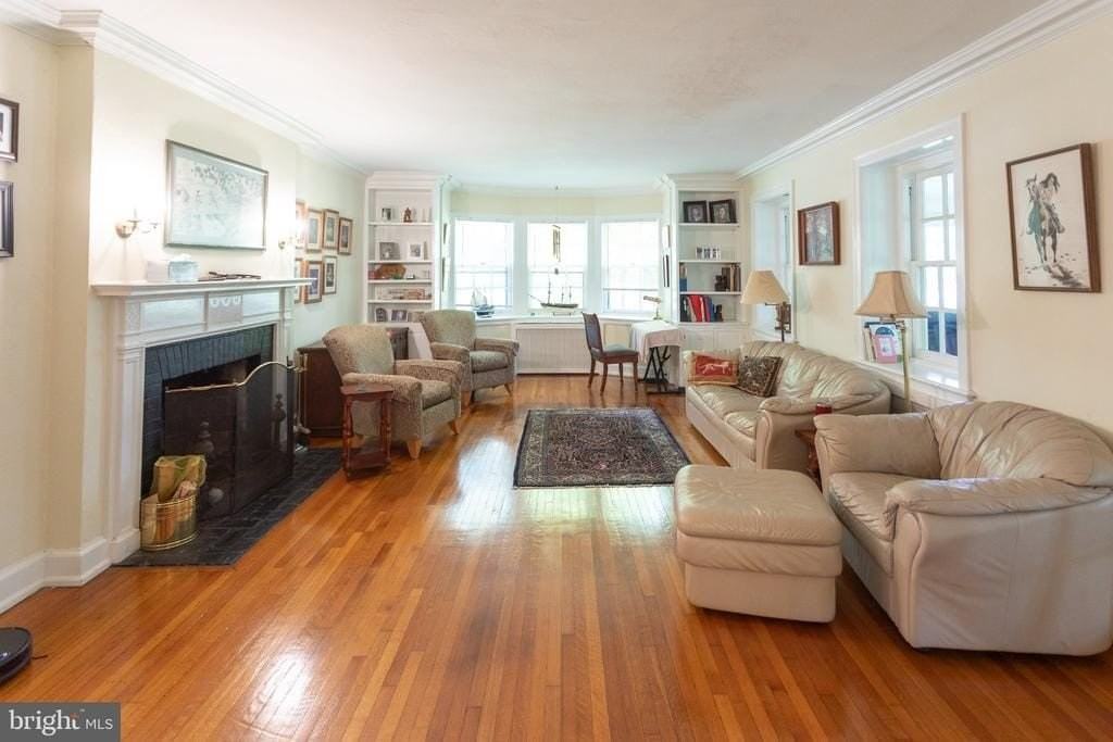 708 Old Lancaster Rd - Photo 5 of 41