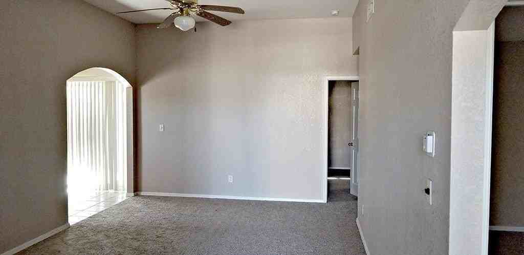 848 Lazaro Pl - Photo 3 of 9