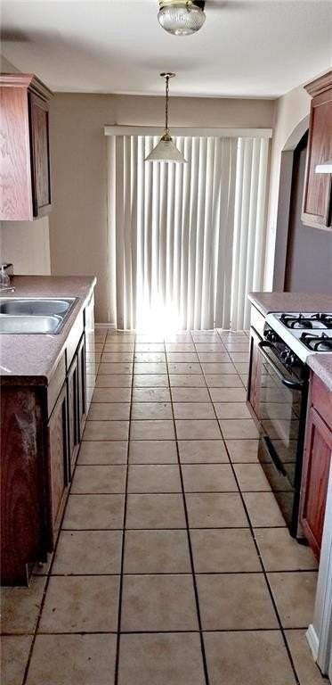 848 Lazaro Pl - Photo 5 of 9