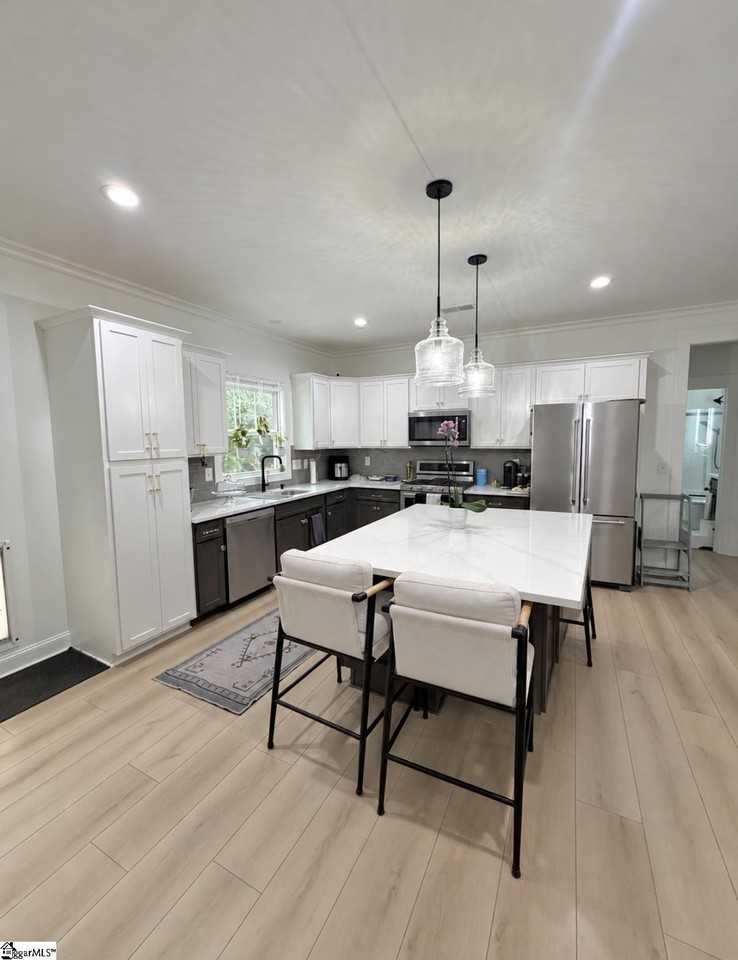 10 N Gaywood Dr - Photo 5 of 18