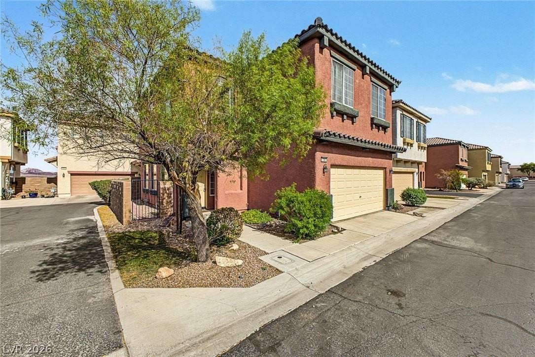 730 Emerald Idol Pl - Photo 2 of 43