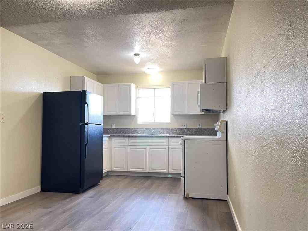 1709 Fairfield Ave #F - Photo 2 of 5