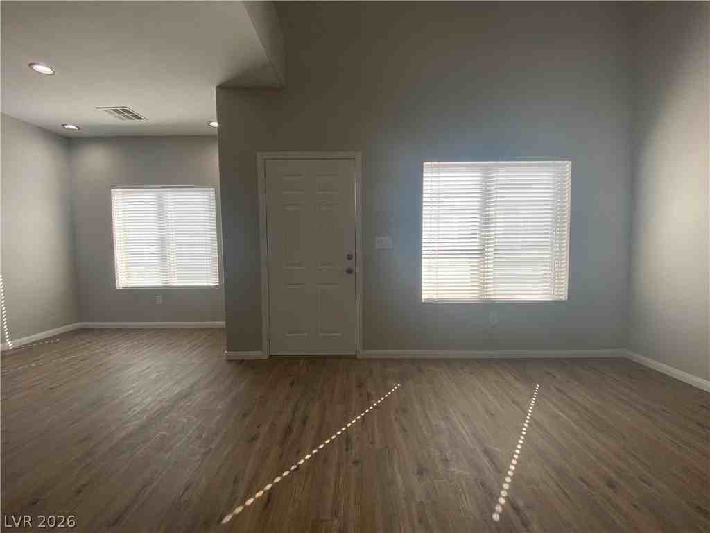 10519 Gold Shadow Ave - Photo 4 of 17