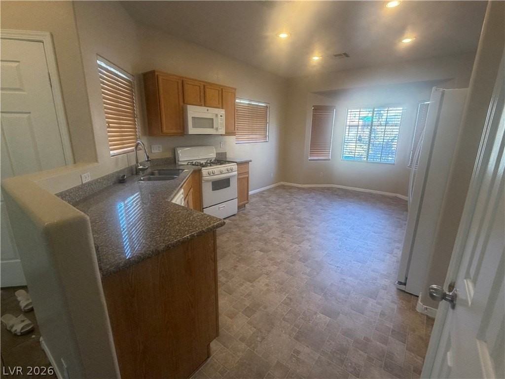9915 Elkhead Creek Way - Photo 5 of 25