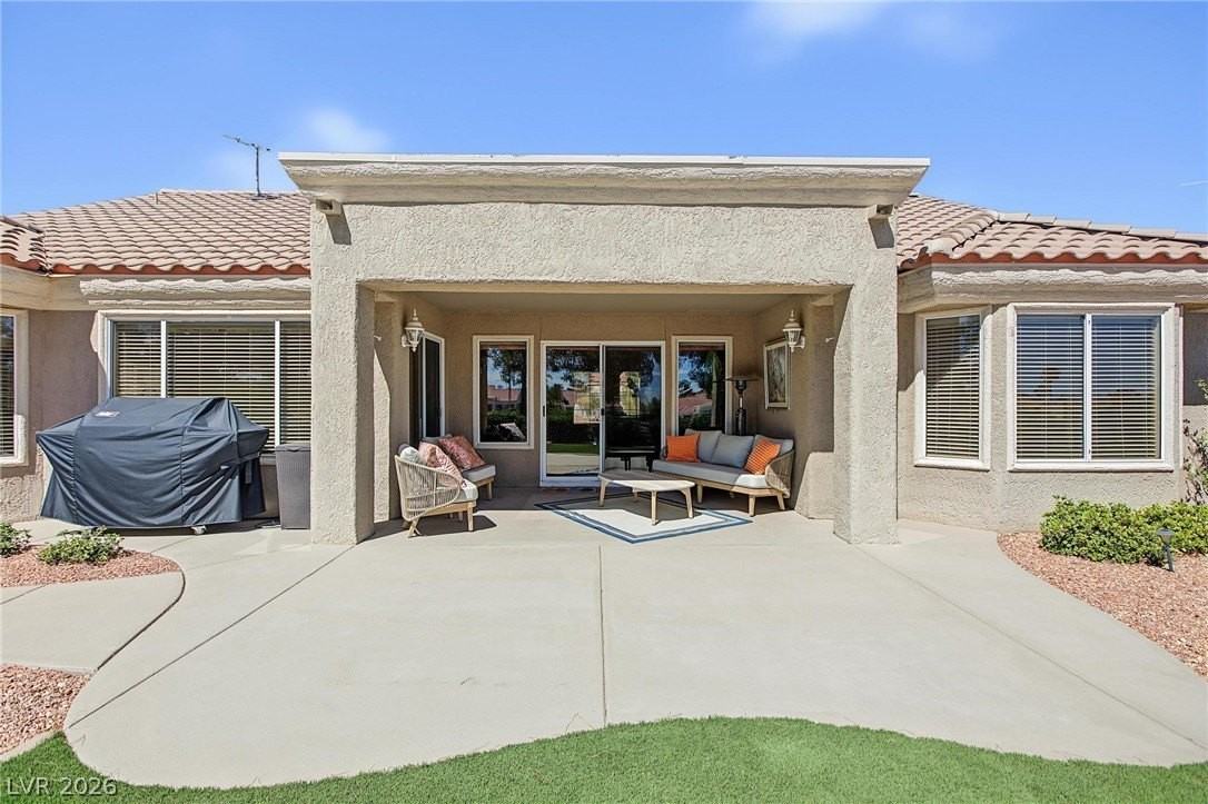 2904 Castle Bar Dr - Photo 3 of 34